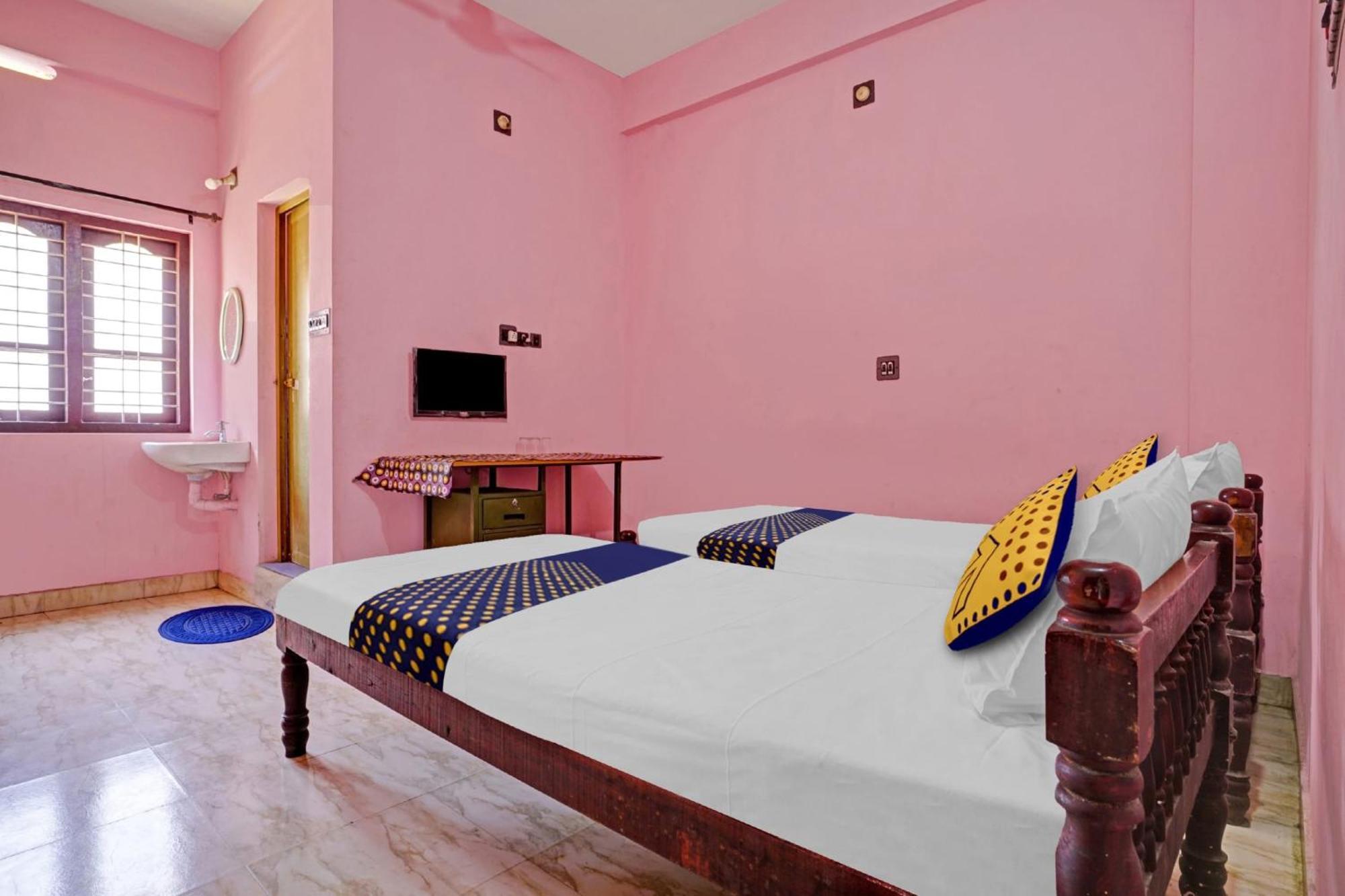 Hotel O Ss Residency Punalur Eksteriør billede