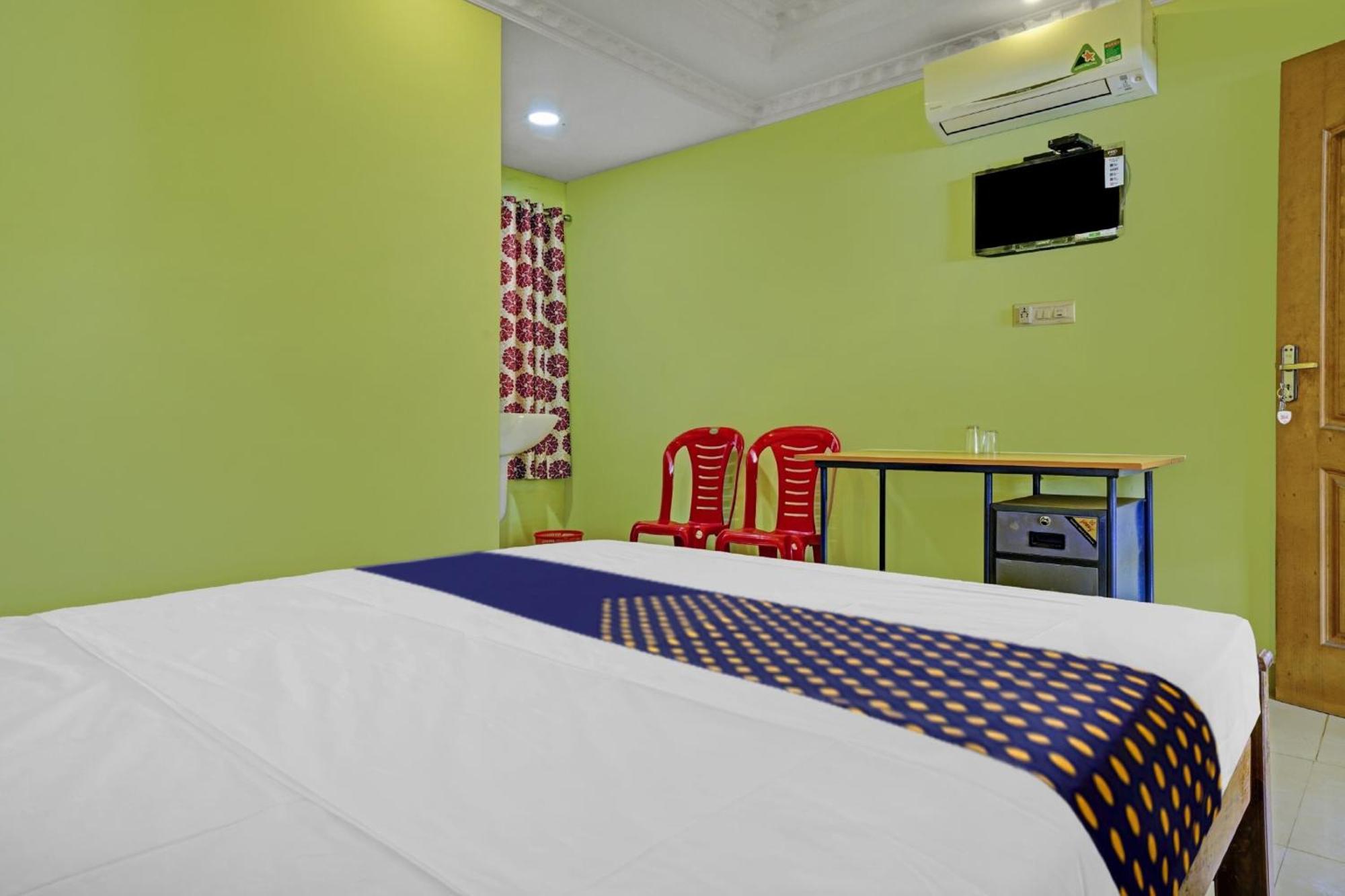 Hotel O Ss Residency Punalur Eksteriør billede
