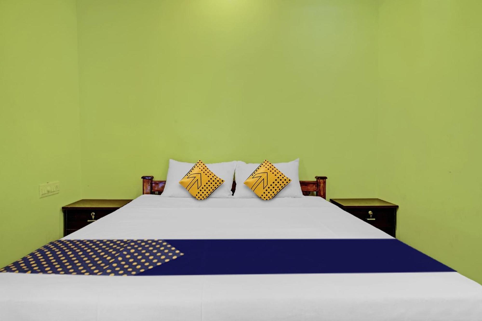 Hotel O Ss Residency Punalur Eksteriør billede